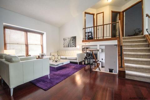7 Minuteman Ct, Halfmoon, NY 12065 photo 5