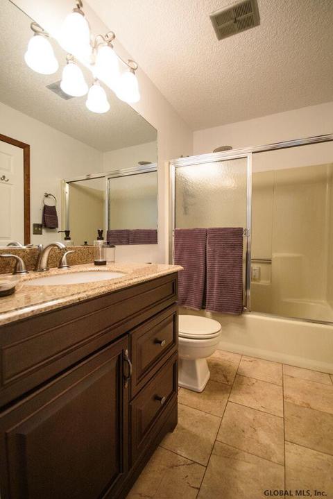 7 Minuteman Ct, Halfmoon, NY 12065 photo 12