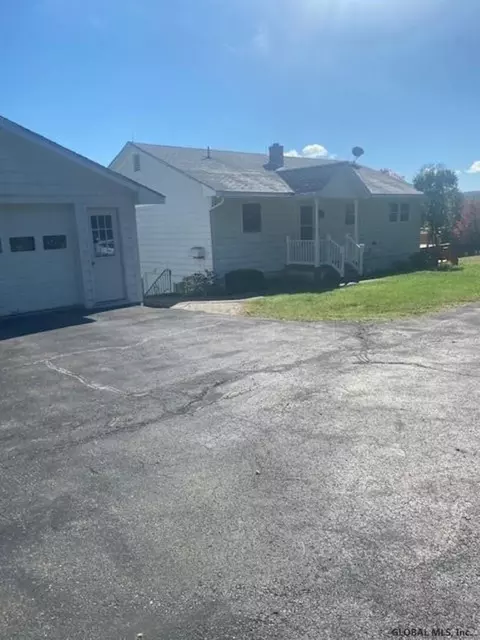 92 Dobbin Hill Rd, Cambridge, NY 12816 photo 1