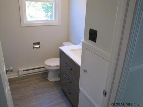 21 Beech St, Corinth, NY 12822 photo 4