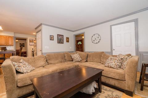 14 Hillcrest Ln, Saratoga Springs, NY 12866 photo 15