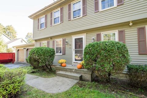 14 Hillcrest Ln, Saratoga Springs, NY 12866 photo 2