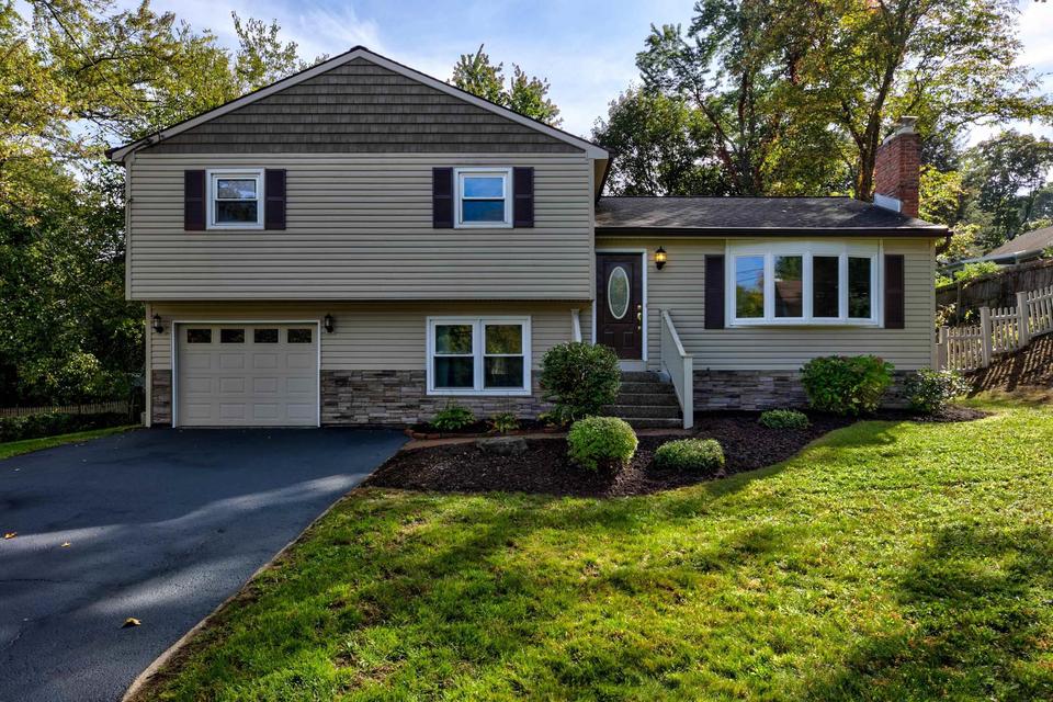 978 Birchwood La, Niskayuna, NY 12309 34 Photos MLS 202130564 Movoto