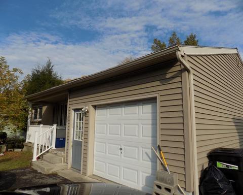 108 Pinehurst Pl, Schenectady, NY 12304 photo 3