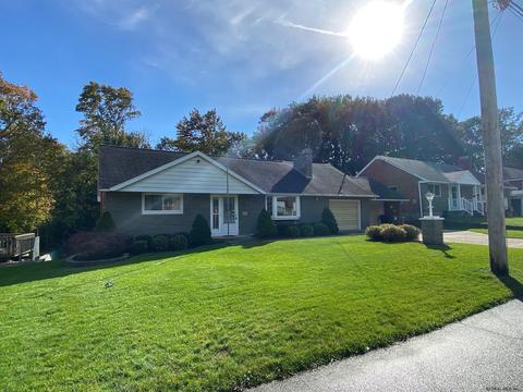 1012 Sandy Ln, Schenectady, NY 12303 photo 3