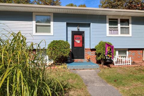 42 Pheasant Ct, Saratoga Springs, NY 12866 photo 1