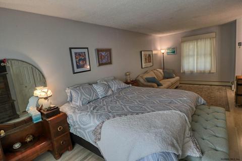 42 Pheasant Ct, Saratoga Springs, NY 12866 photo 11