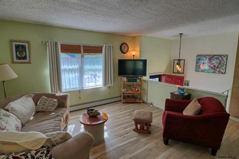 42 Pheasant Ct, Saratoga Springs, NY 12866 photo 7