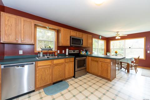 25 Sullivan Ln, Argyle, NY 12809 photo 13