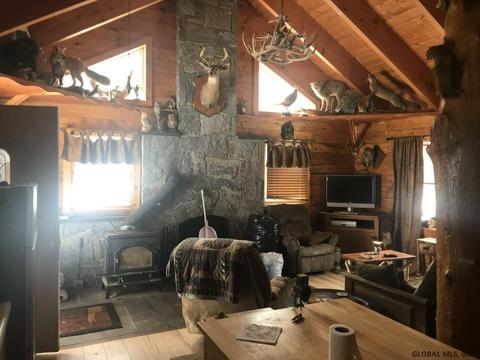 135 Rainbow Way, Hampton, NY 12837 photo 9