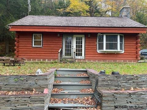135 Rainbow Way, Hampton, NY 12837 photo 1