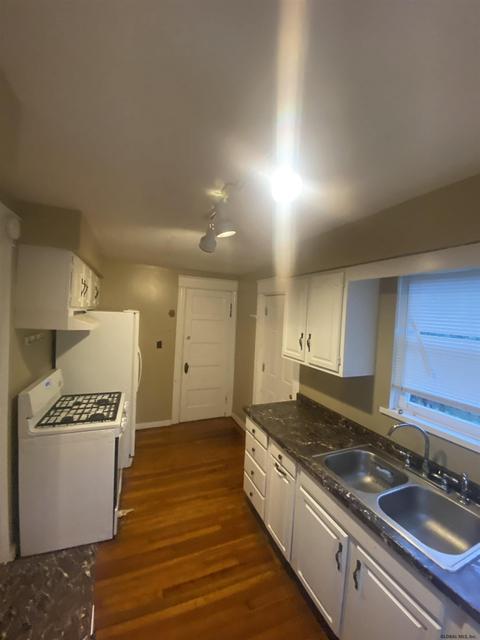 12 Corlear St, Albany, NY 12209 photo 10