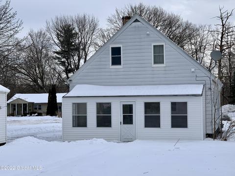 4 Nelson St, Schenectady, NY 12306 photo 2