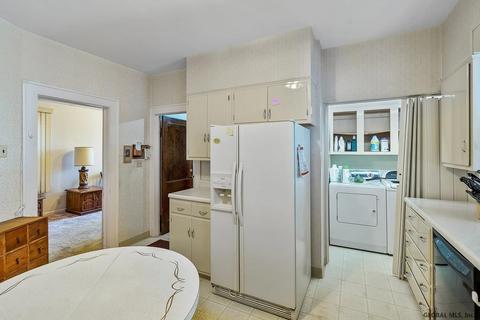 827 Hampton Ave, Schenectady, NY 12309 photo 30