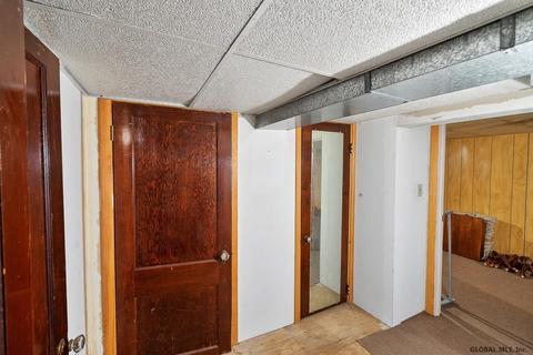 827 Hampton Ave, Schenectady, NY 12309 photo 41