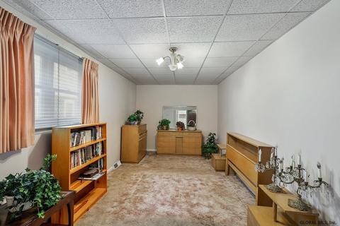 827 Hampton Ave, Schenectady, NY 12309 photo 22