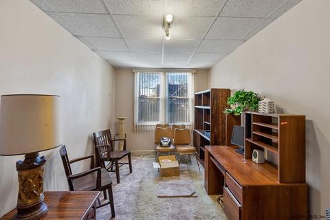 827 Hampton Ave, Schenectady, NY 12309 photo 32
