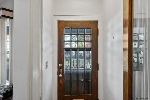 827 Hampton Ave, Schenectady, NY 12309 photo 12