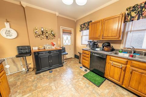 357 Eleanor St, Schenectady, NY 12306 photo 12
