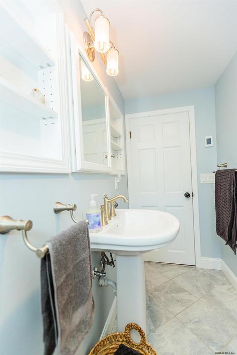 52 Royal Blvd, Delmar, NY 12054 photo 23