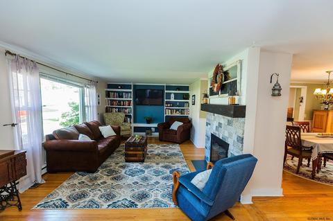52 Royal Blvd, Delmar, NY 12054 photo 4