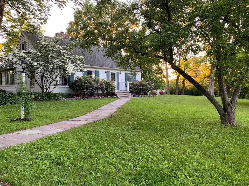 2255 Dean St, Niskayuna, NY 12309 67 Photos MLS 202132658 Movoto