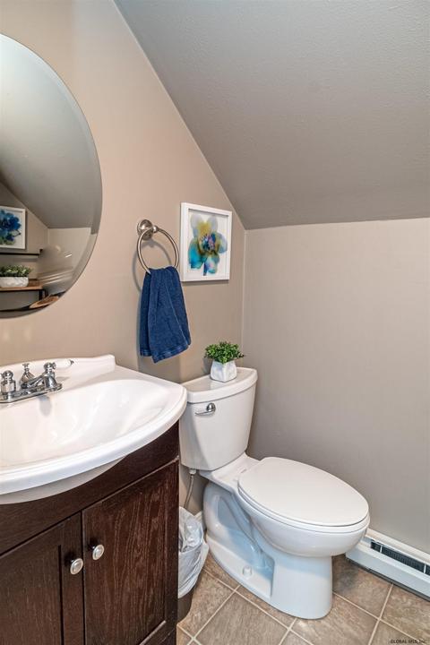 16 Jones Dr, Schenectady, NY 12309 photo 17