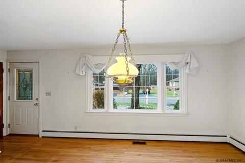 23 Michael Dr, Schenectady, NY 12303 photo 7