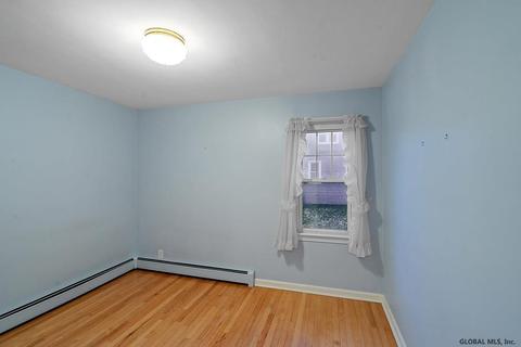 23 Michael Dr, Schenectady, NY 12303 photo 22