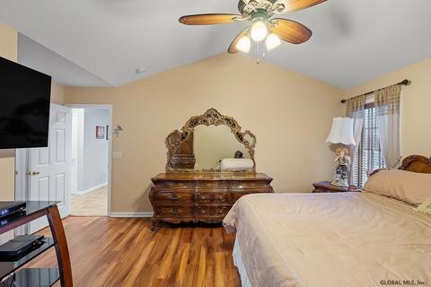 13 Back Spin Dr, Halfmoon, NY 12118 photo 18