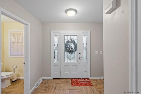 13 Back Spin Dr, Halfmoon, NY 12118 photo 24