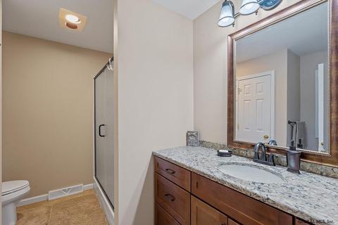 13 Back Spin Dr, Halfmoon, NY 12118 photo 20