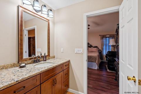 13 Back Spin Dr, Halfmoon, NY 12118 photo 21