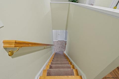 13 Back Spin Dr, Halfmoon, NY 12118 photo 27