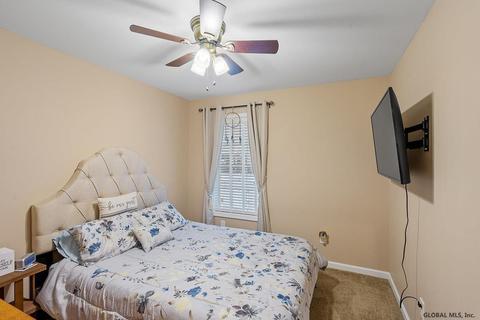 13 Back Spin Dr, Halfmoon, NY 12118 photo 31