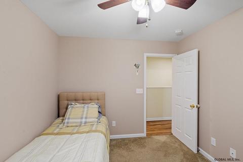 13 Back Spin Dr, Halfmoon, NY 12118 photo 35