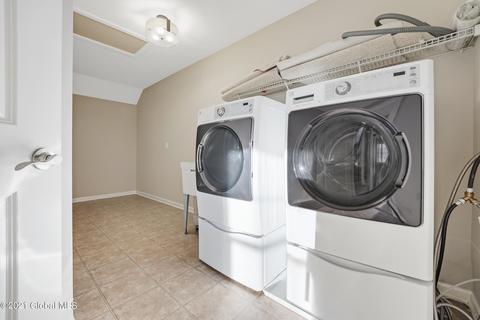 1014 Gideon Trce, Schenectady, NY 12302 photo 25