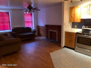 44 Trinity Pl, Albany, NY 12202 photo 3