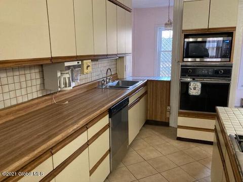 44 Trinity Pl, Albany, NY 12202 photo 20