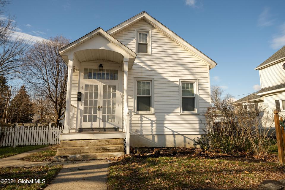 657 6th Ave, Troy, NY 12182 42 Photos MLS 202140460 Movoto