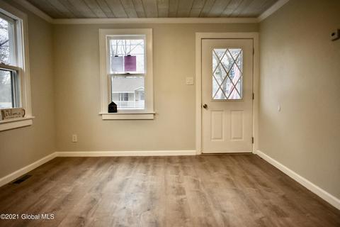 2529 3rd Ave, Schenectady, NY 12303 photo 9