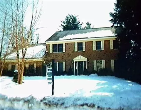 32 Pasture Gate Ln, Delmar, NY 12054 photo 1