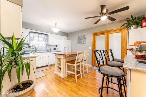 109 Dewitt Ave, Schenectady, NY 12304 photo 4
