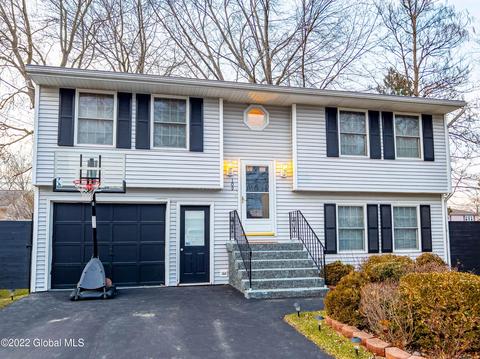 109 Dewitt Ave, Schenectady, NY 12304 photo 2