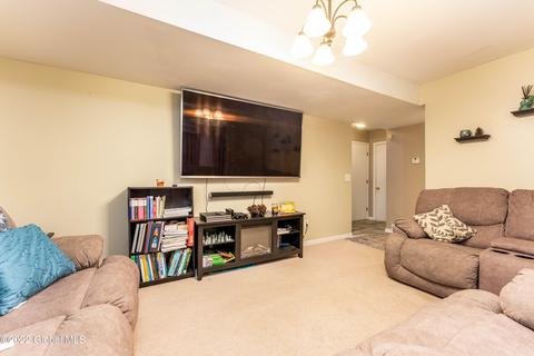 109 Dewitt Ave, Schenectady, NY 12304 photo 8