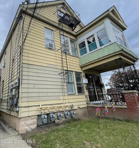1302 Webster St, Schenectady, NY 12303 photo 2