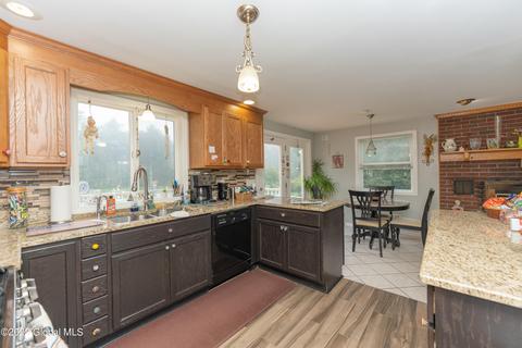 33 Rustic Bridge Rd, Rexford, NY 12148 photo 8