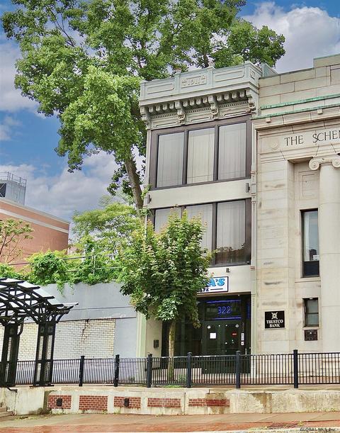 322 State St, Schenectady, NY 12305