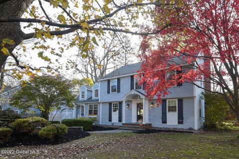 19 Wicklow Ter, Delmar, NY 12054 photo 1