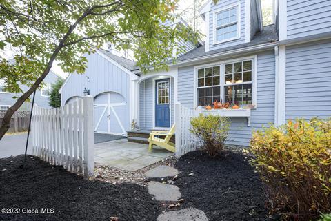 19 Wicklow Ter, Delmar, NY 12054 photo 30